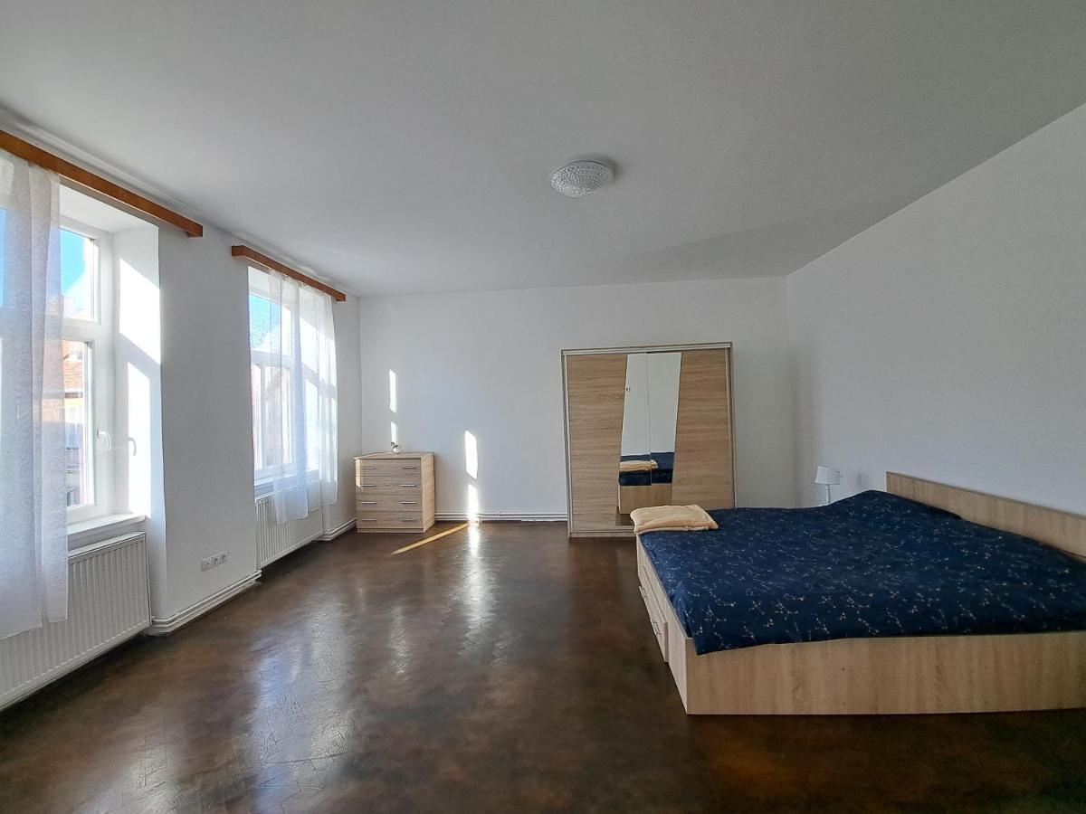 Cozy Apartment In The Heart Of Sibiu Extérieur photo