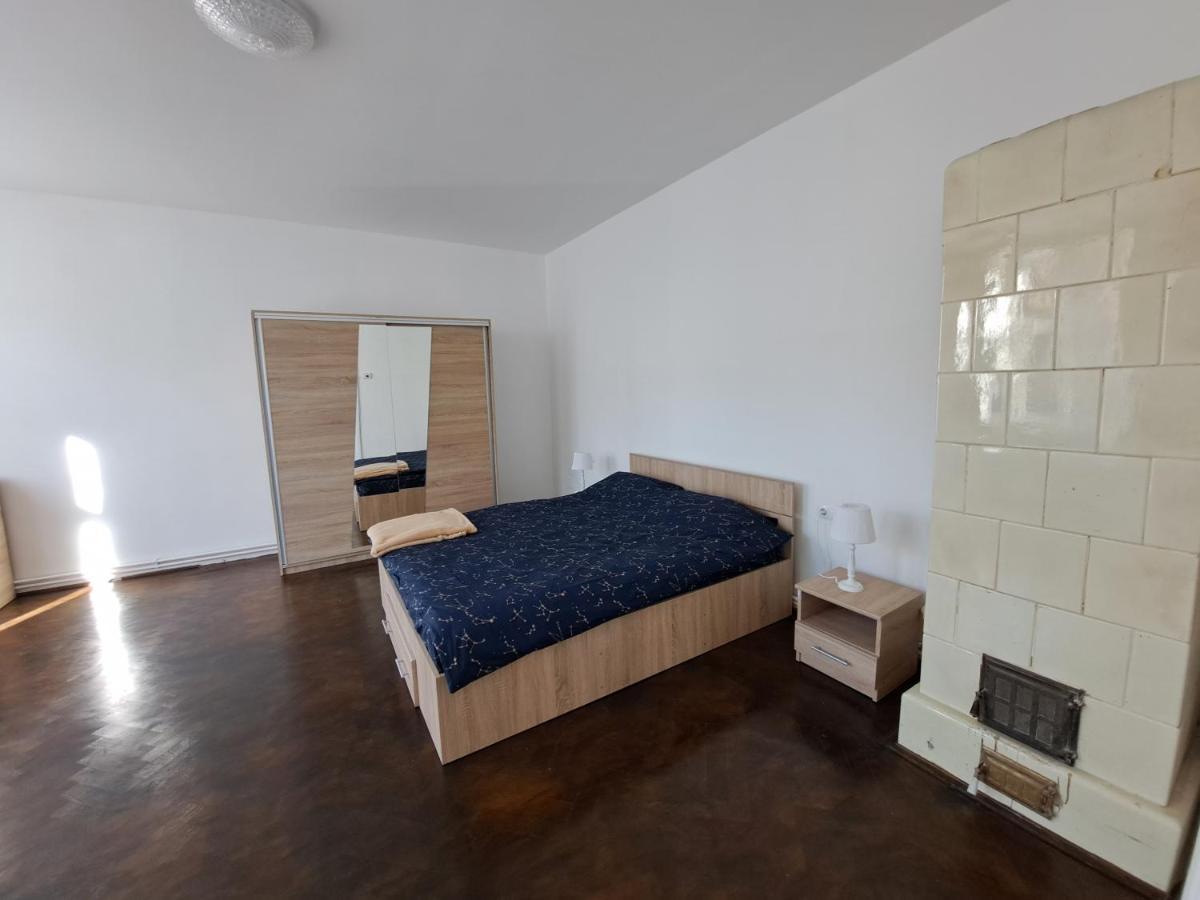 Cozy Apartment In The Heart Of Sibiu Extérieur photo