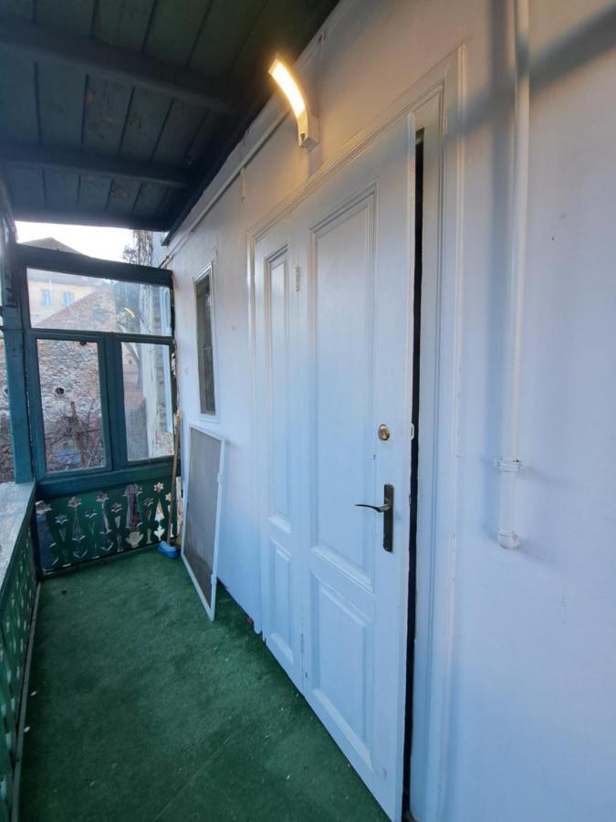 Cozy Apartment In The Heart Of Sibiu Extérieur photo